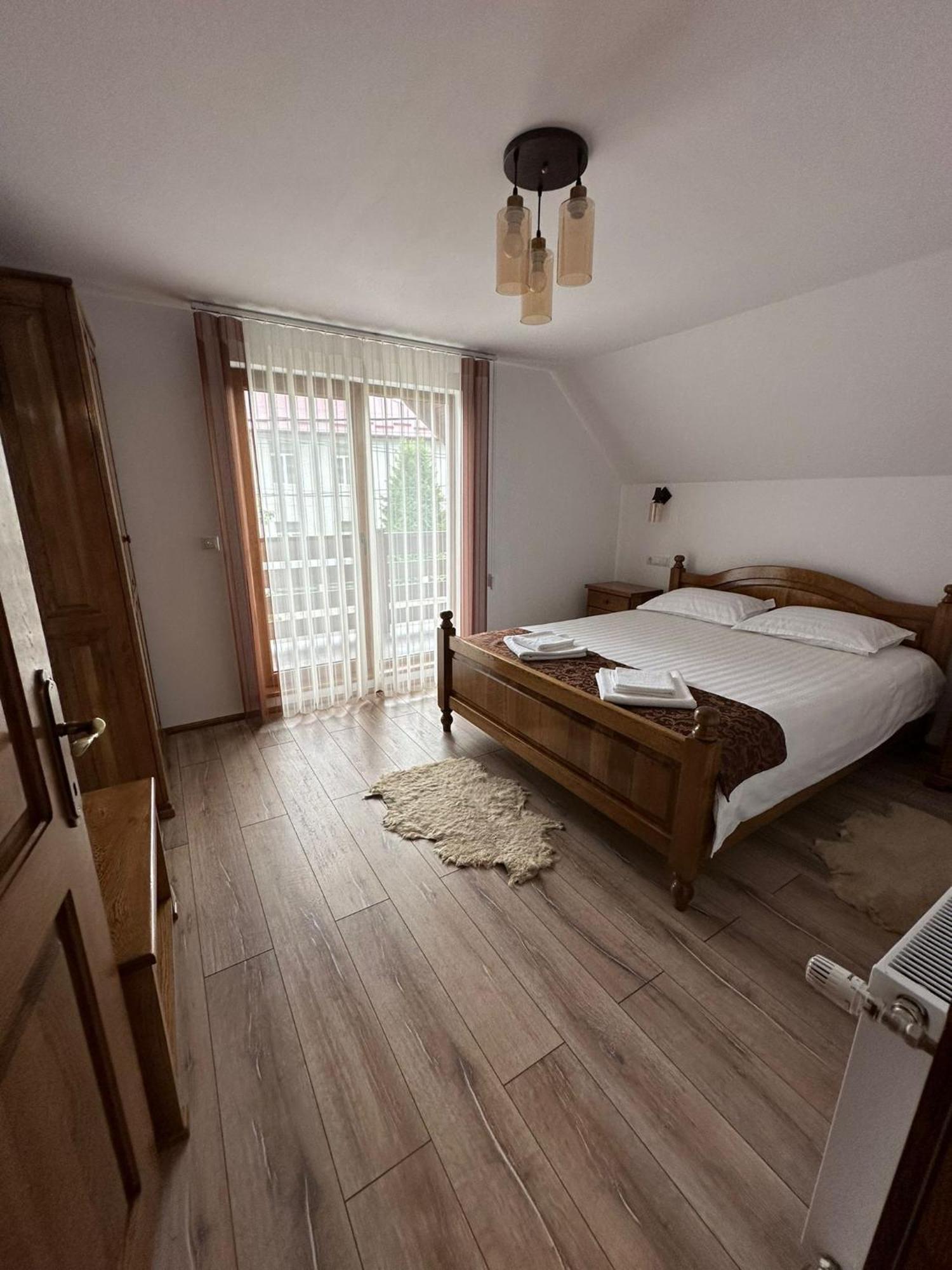Casa Dacului Hotel Petrova ภายนอก รูปภาพ