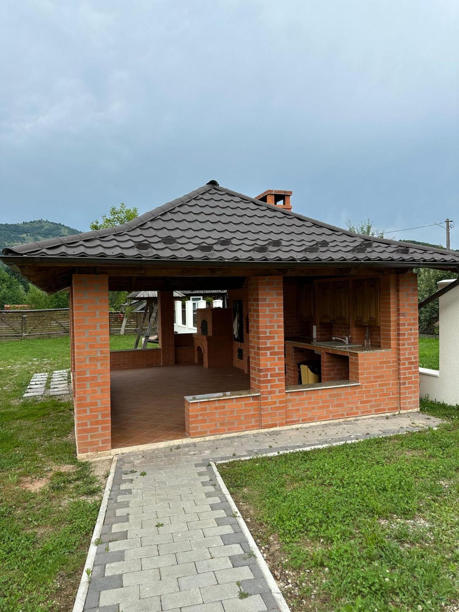 Casa Dacului Hotel Petrova ภายนอก รูปภาพ